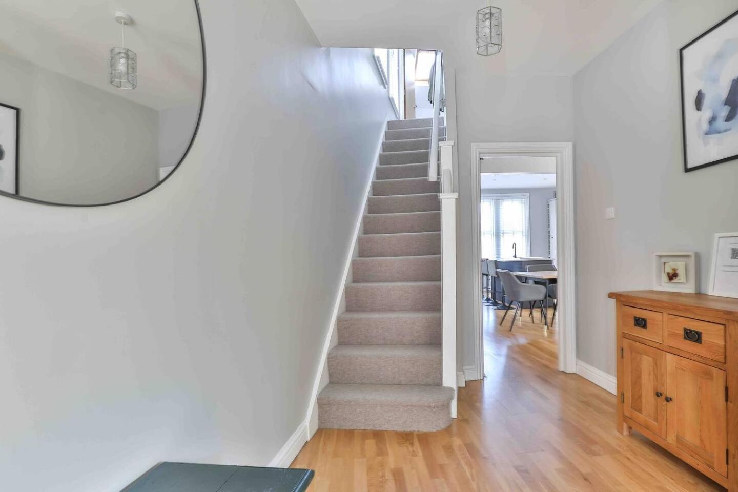 Stylish & Spacious 3 Bed Apartment With Parking Sheffield Exterior foto