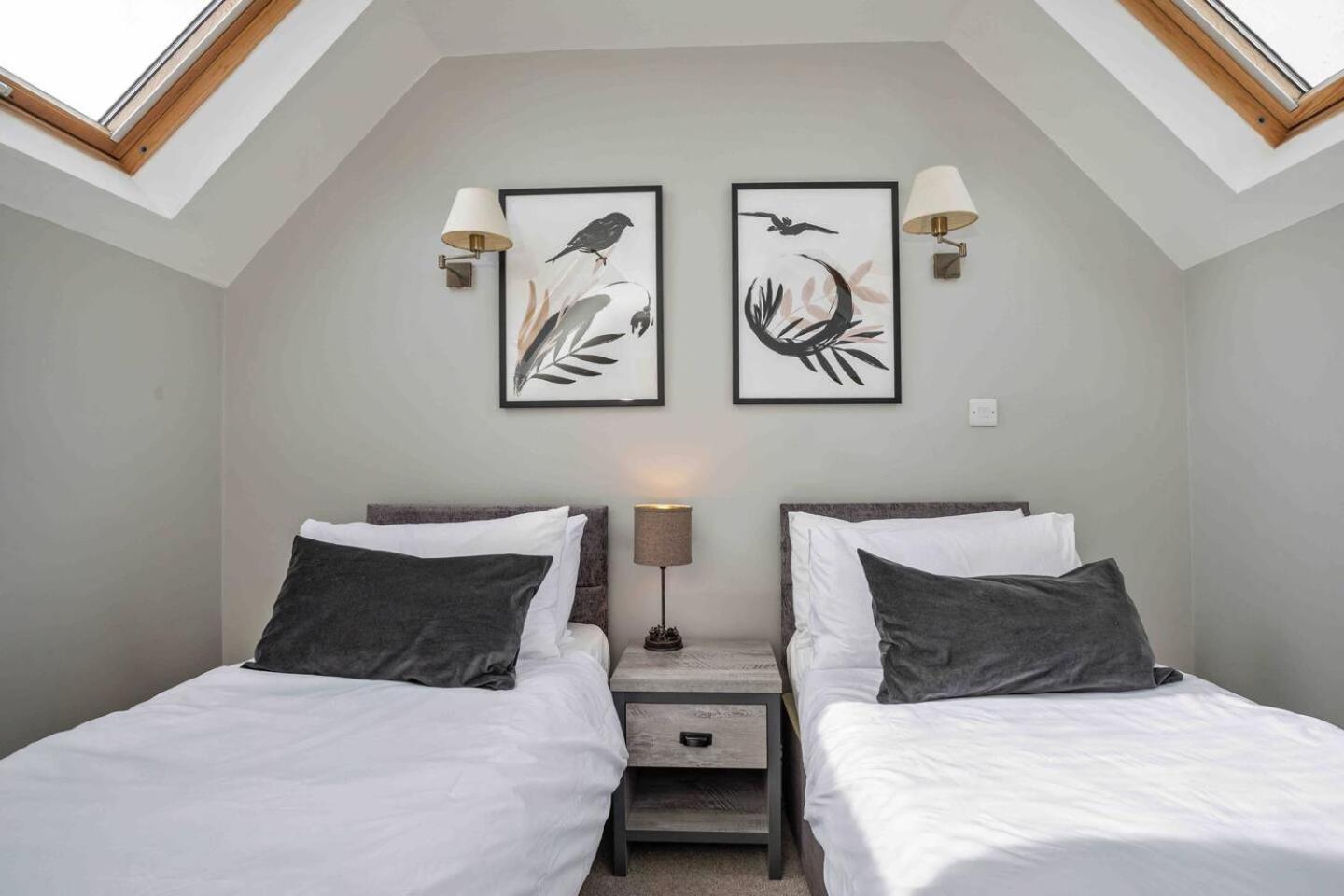 Stylish & Spacious 3 Bed Apartment With Parking Sheffield Exterior foto